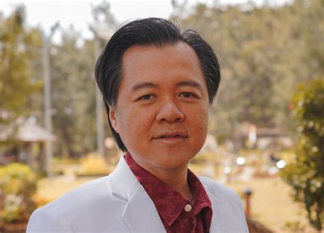is doc atoie a real doctor in the philippines wikipedia|Willie Ong .